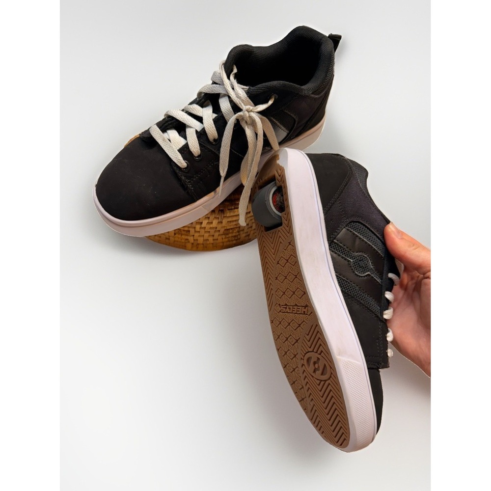 Heely's Shoe Unisex Youth Sz 7 Black Wheeled Heal
